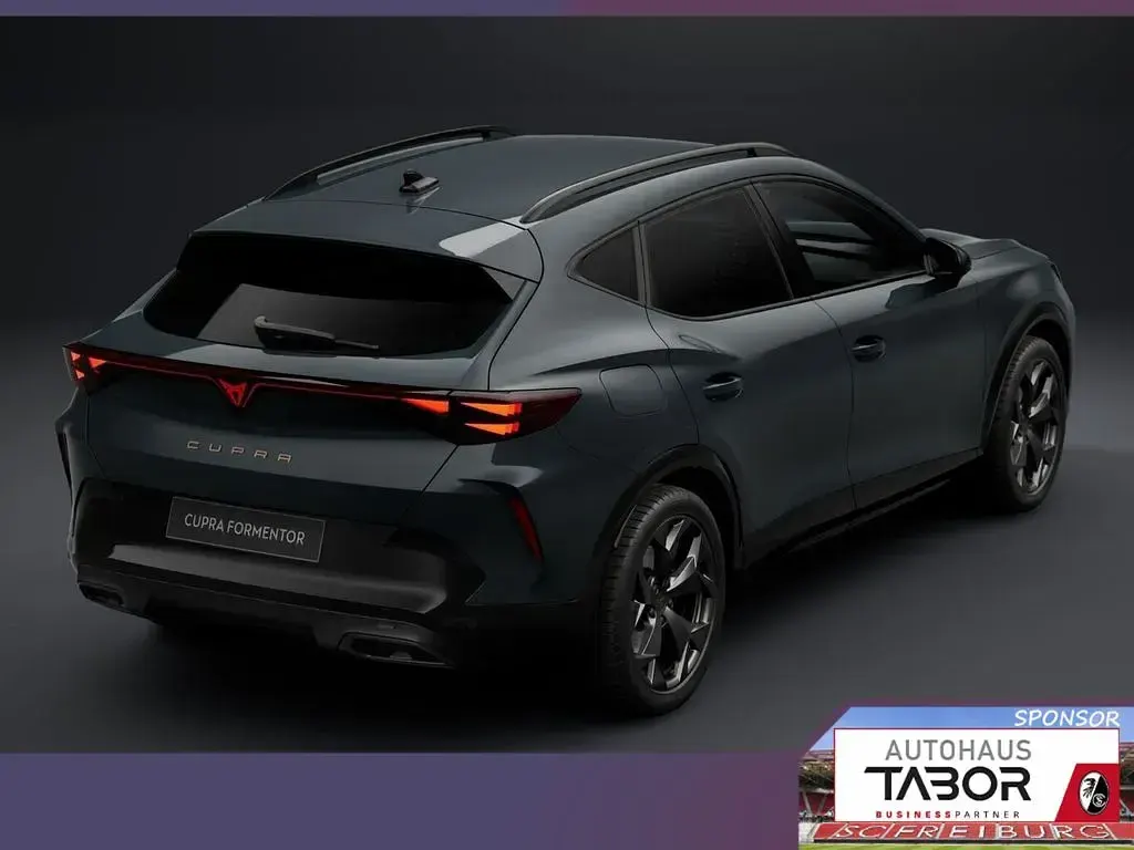 Neu Cupra Formentor 150 PS (110 kW) 2026 Blau SUV