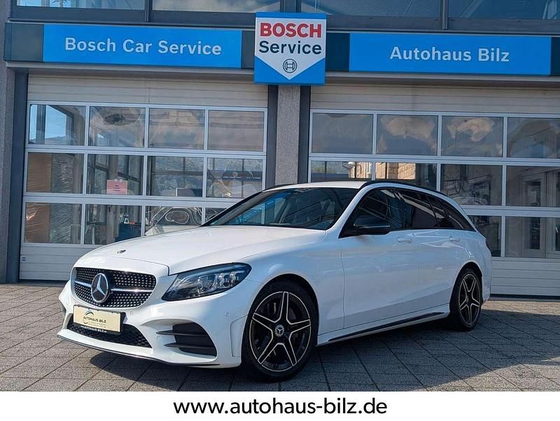 Polarweiss Gebraucht 2020 Mercedes C300 Business Kombi | 29.860 € (Fairer Preis) - Bild 1/4