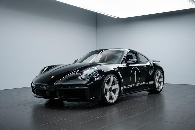 Schwarz Neu 2025 Porsche 992 Coupé | 305.000 € - Bild 1/4