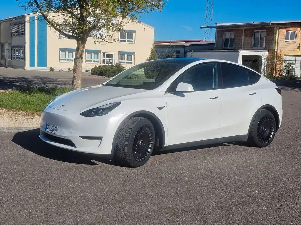 Gebraucht Tesla Model Y Performance 320 kW (436 PS) 2022 Weiß SUV