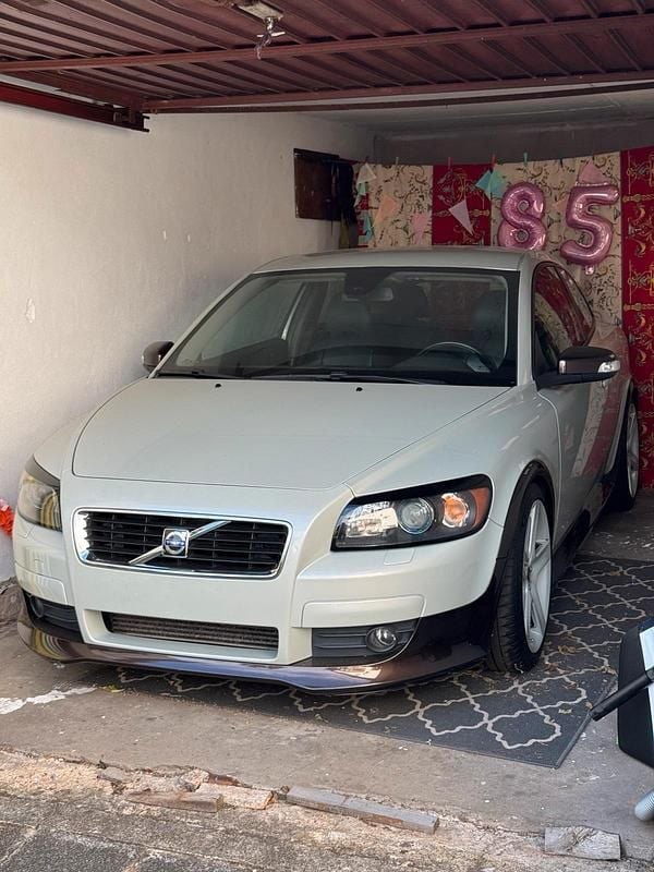 Gebraucht Volvo C30 Summum 220 PS (161 kW) 2009 Weiß Kleinwagen