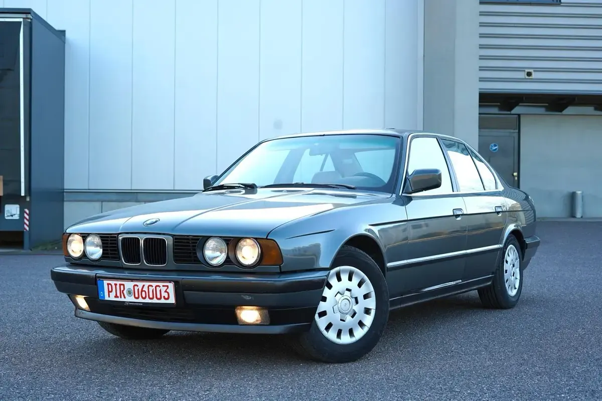 Second-hand BMW 524 115 CP (84 kW) 1992 Gri Berlinǎ