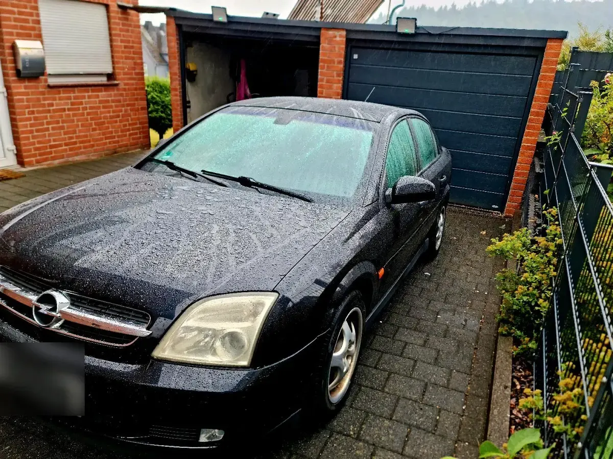 Gebraucht Opel Vectra 122 PS (89 kW) 2002 Schwarz Limousine