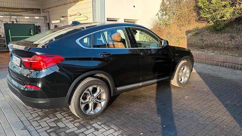Gebraucht BMW X4 190 PS (139 kW) 2016 Schwarz SUV