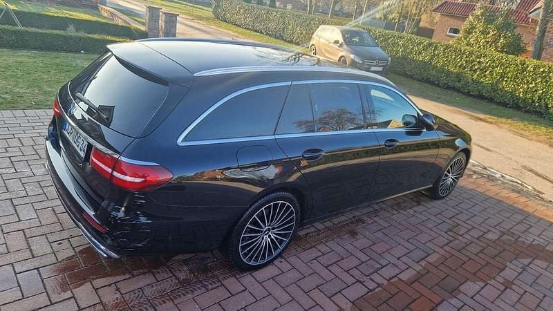 Gebraucht Mercedes E220 Exclusive 194 PS (142 kW) 2020 Kombi