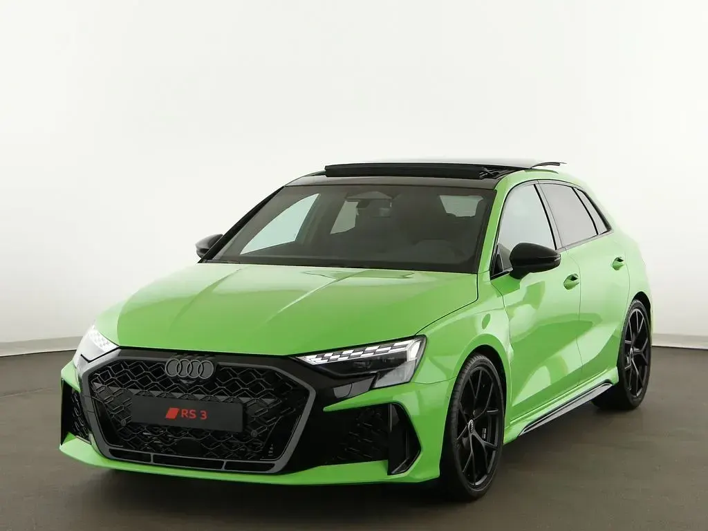 Gebraucht Audi RS3 Sport 400 PS (294 kW) 2026 Kyalamigrün Limousine
