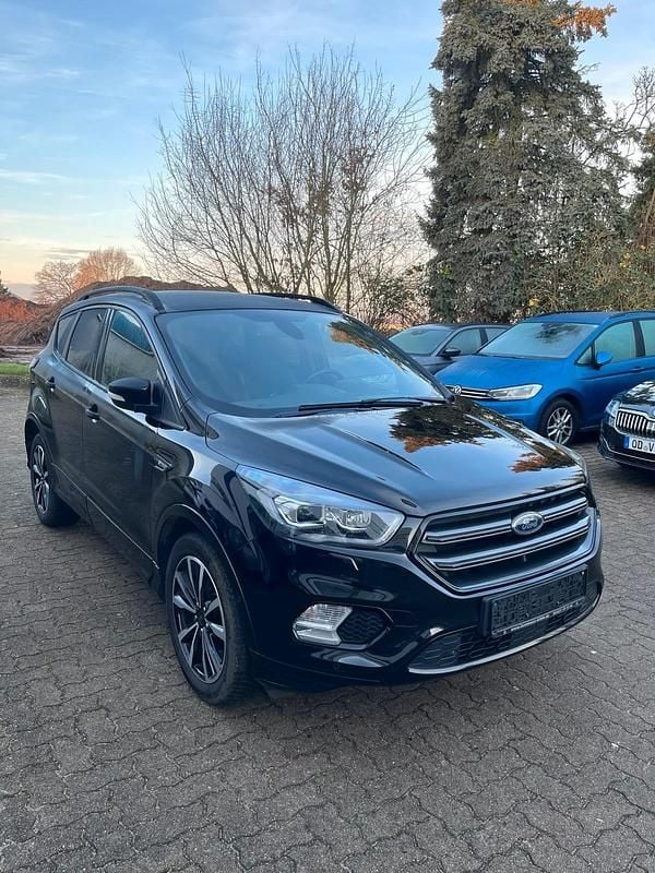 Gebraucht Ford Kuga ST-Line 179 PS (131 kW) 2020 Schwarz SUV