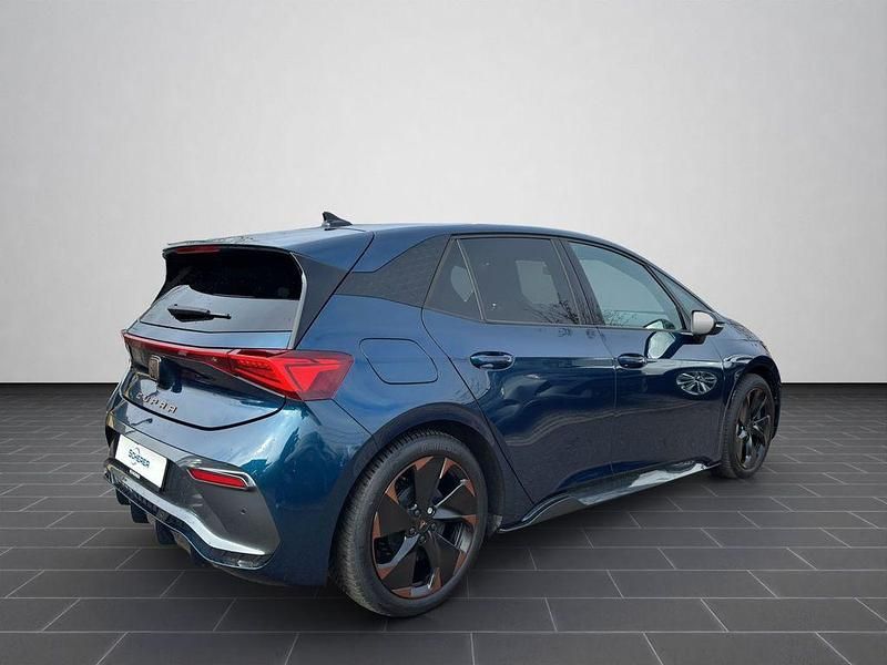 Gebraucht Cupra Born 150 kW (204 PS) 2024 Aurora blue metallic (metallic) Kleinwagen