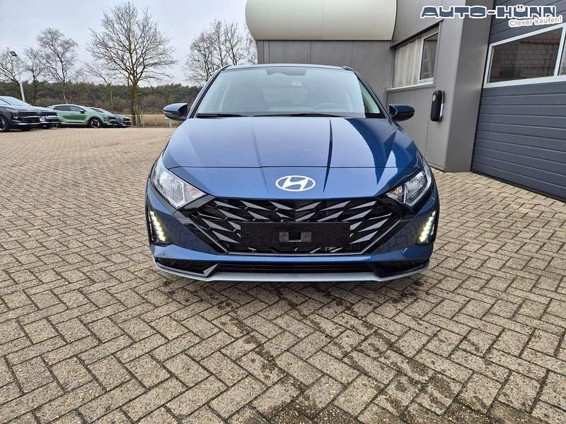 Neu Hyundai i20 Trend 90 PS (66 kW) 2026 Vibrant blue Kleinwagen