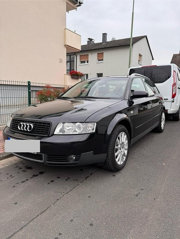 Schwarz Gebraucht 2003 Audi A4 Comfort Kombi | 3.500 € (Fairer Preis) - Bild 1/4