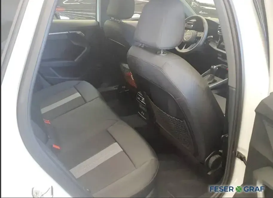 Gebraucht Audi A3 Advanced Plus 116 PS (85 kW) 2025 Gletscherweiß metallic Limousine