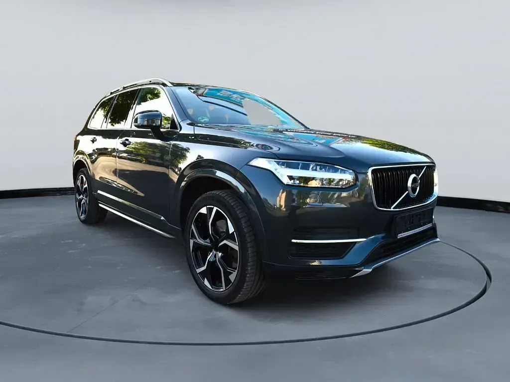 Gebraucht Volvo XC90 Momentum 235 PS (172 kW) 2019 Grau SUV