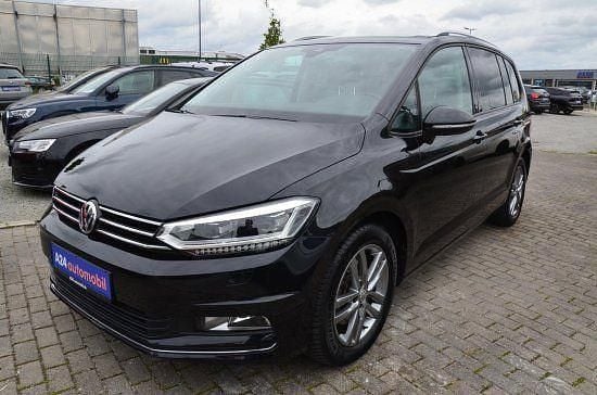 Schwarz Gebraucht 2017 VW Touran Active Van / Kleinbus | 21.980 € (Fairer Preis) - Bild 1/4