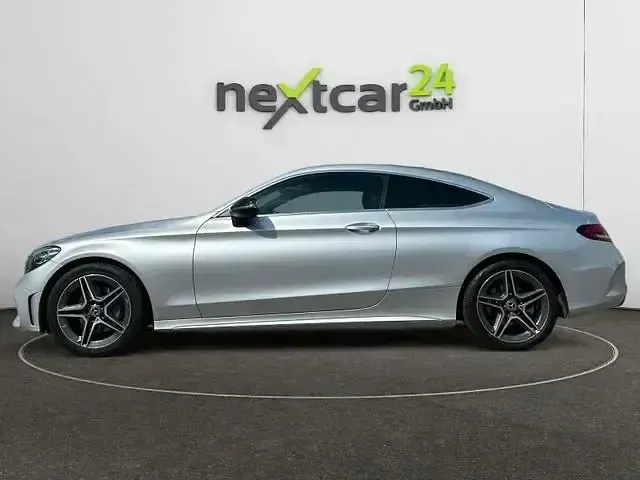 Gebraucht Mercedes C220 AMG line 194 PS (142 kW) 2019 Silber Coupé