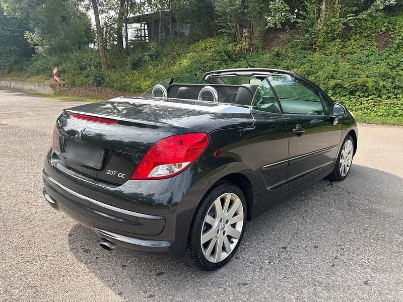 Schwarz Gebraucht 2011 Peugeot 207 CC Cabrio | 3.990 € (Guter Preis) - Bild 1/4