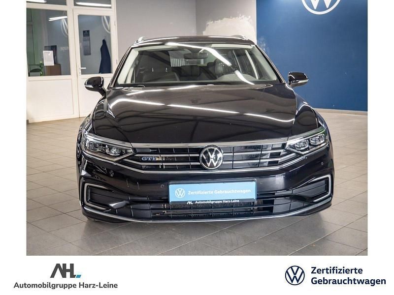 Gebraucht VW Passat Pro 218 PS (160 kW) 2021 Schwarz Kombi