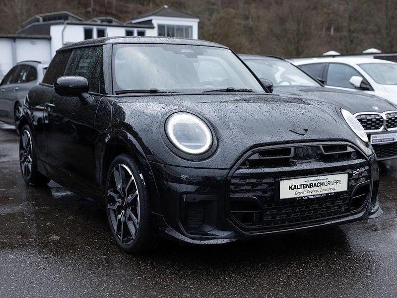 Gebraucht Mini John Cooper Works 156 PS (114 kW) 2024 Silber Kleinwagen