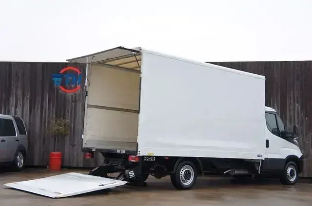Second-hand Iveco Daily 156 CP (114 kW) 2018 Alb