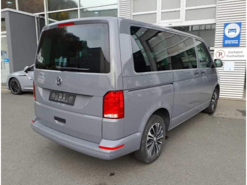 Gebraucht VW Multivan Trendline 150 PS (110 kW) 2021 Van