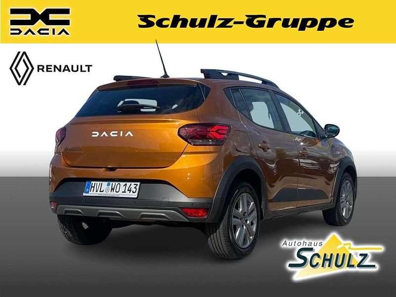 Gebraucht Dacia Sandero Expression 91 PS (66 kW) 2023 Taklamakanorange metallic Kleinwagen