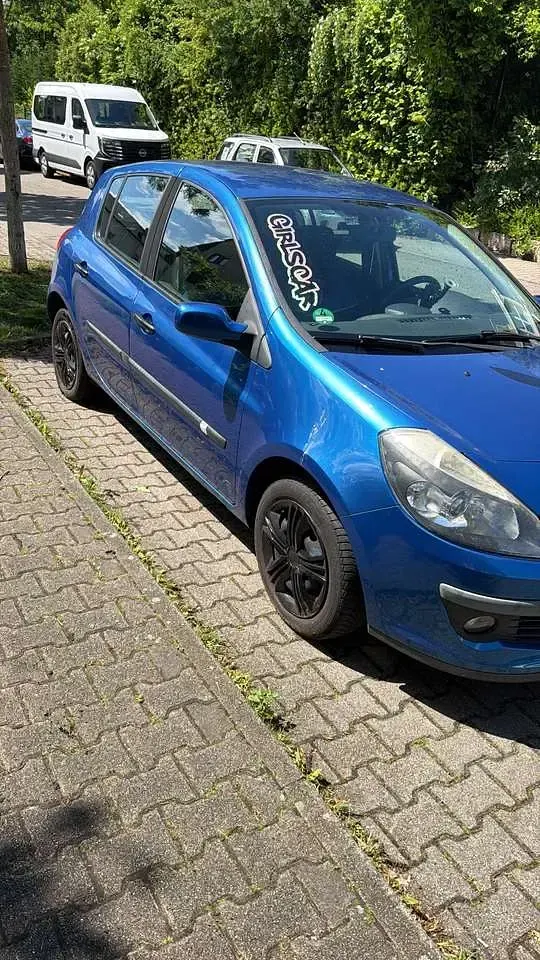 Używany Renault Clio II 75 KM (55 kW) 2006 Hatchback
