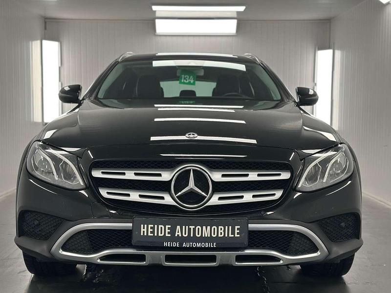 Gebraucht Mercedes E220 All-Terrain 194 PS (142 kW) 2018 Schwarz Kombi