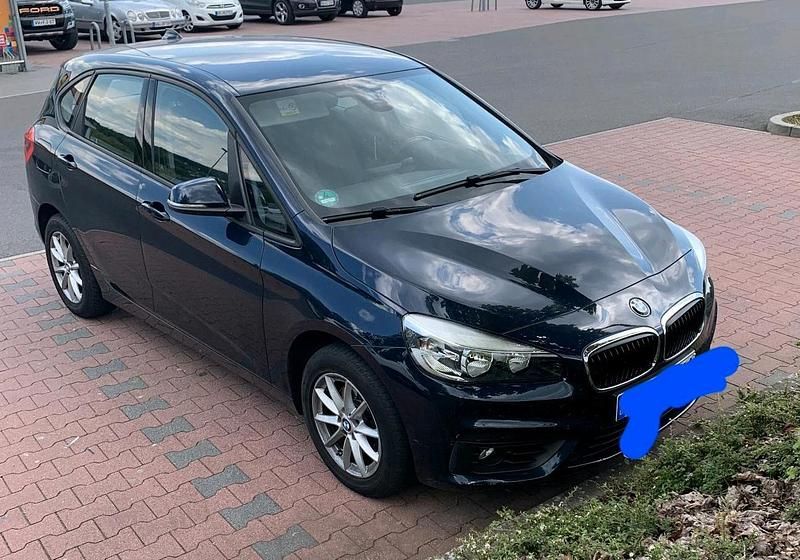 Blau Gebraucht 2017 BMW 216 Kombi | 12.000 € (Fairer Preis) - Bild 1/4