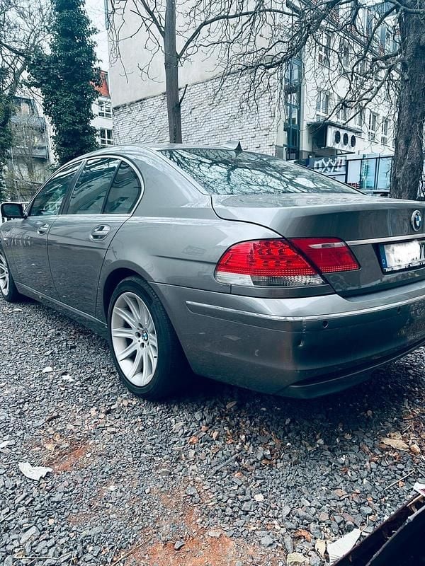 Gebraucht BMW 730 Sport Line 231 PS (169 kW) 2006 Grau Limousine