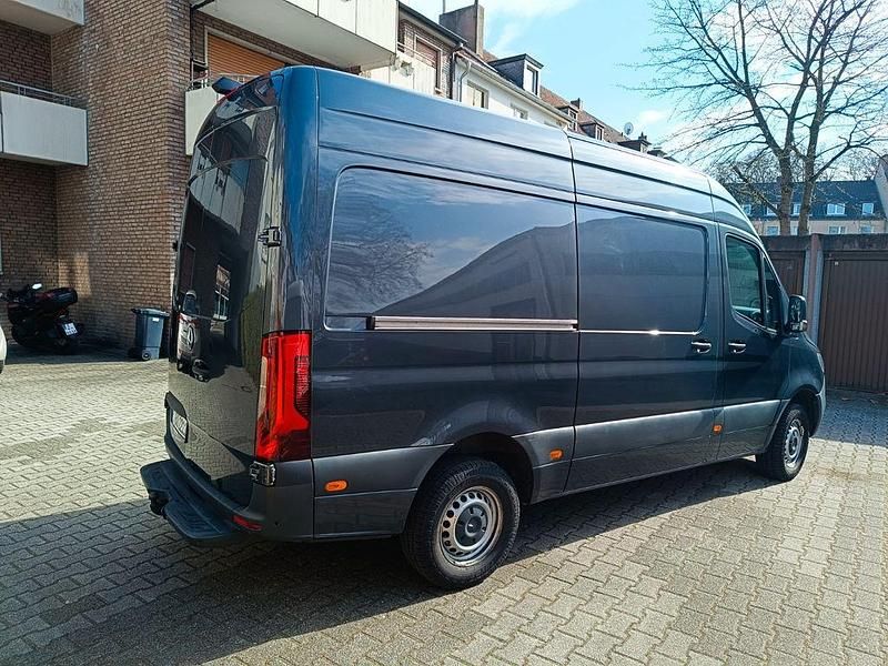 Gebraucht Mercedes Sprinter 170 PS (125 kW) 2021 Grau Van