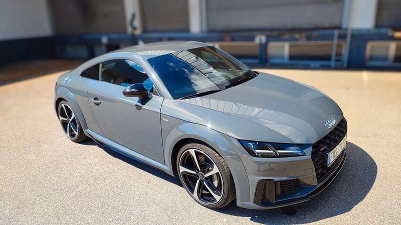 Gebraucht Audi TT Ambiente 245 PS (180 kW) 2019 Grau Coupé