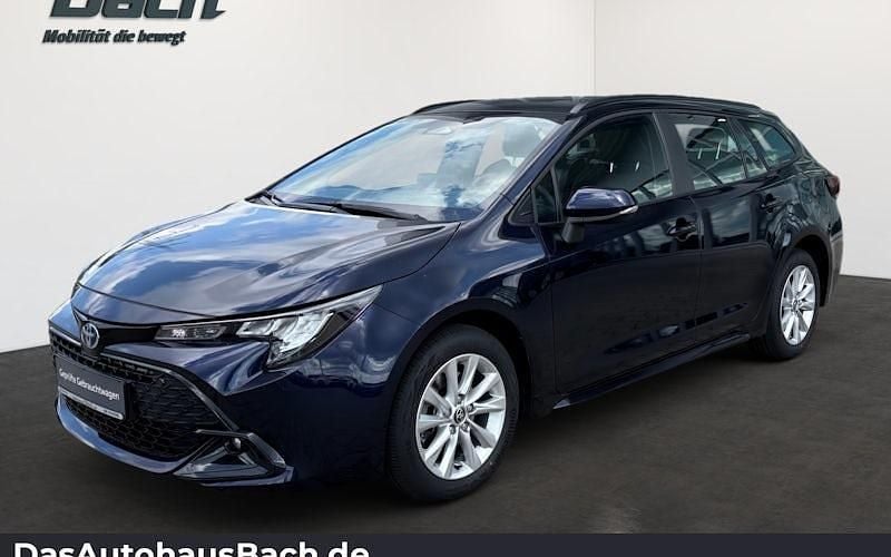Blau Gebraucht 2024 Toyota Corolla Business Edition Kombi | 27.990 € (Guter Preis) - Bild 1/4