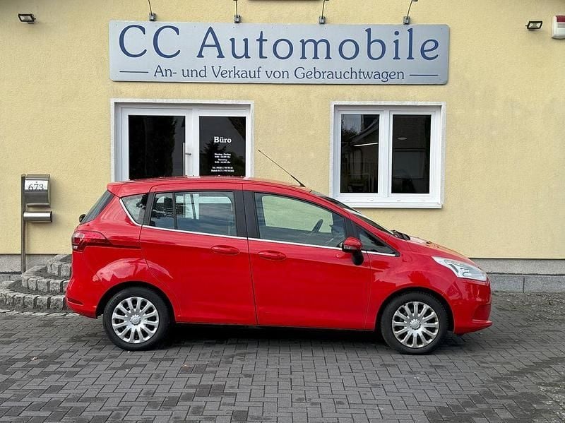Gebraucht Ford B-MAX Titanium 105 PS (77 kW) 2013 Rot Van / Kleinbus
