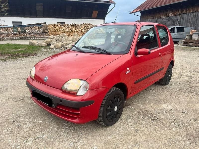 Rot Gebraucht 2003 Fiat Seicento Active Kleinwagen | 599 € (Fairer Preis) - Bild 1/4