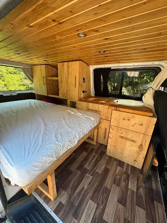 Gebraucht VW T5 102 PS (75 kW) 2010 Schwarz Van