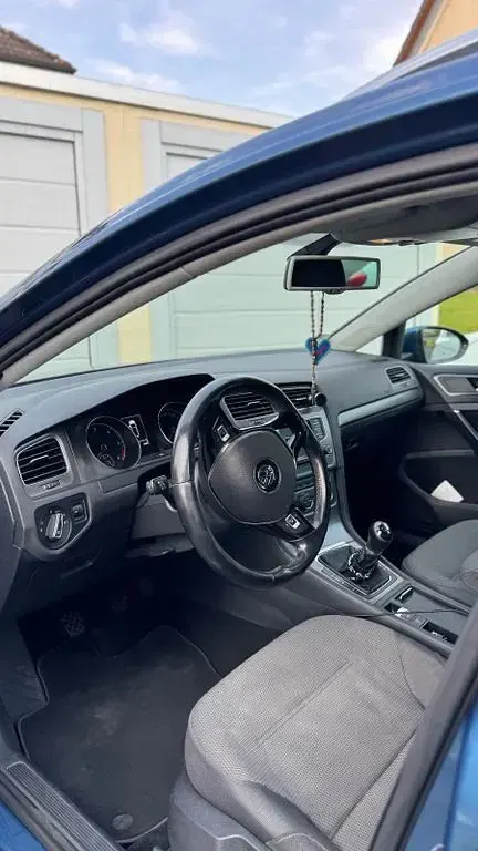 Gebraucht VW Golf VII Trendline 105 PS (77 kW) 2013 Blau Kombi