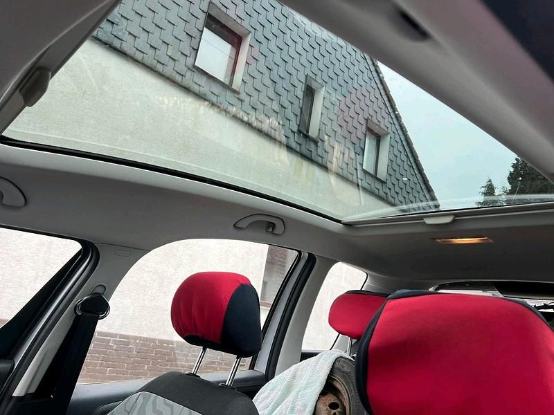 Gebraucht Skoda Roomster 90 PS (66 kW) 2009 Silber Van / Kleinbus