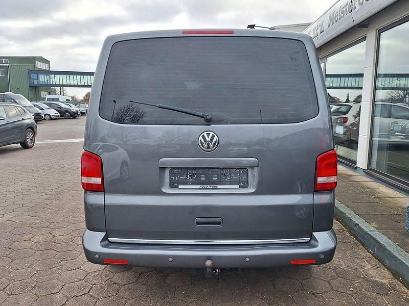 Gebraucht VW Multivan Highline 179 PS (131 kW) 2011 Grau Van