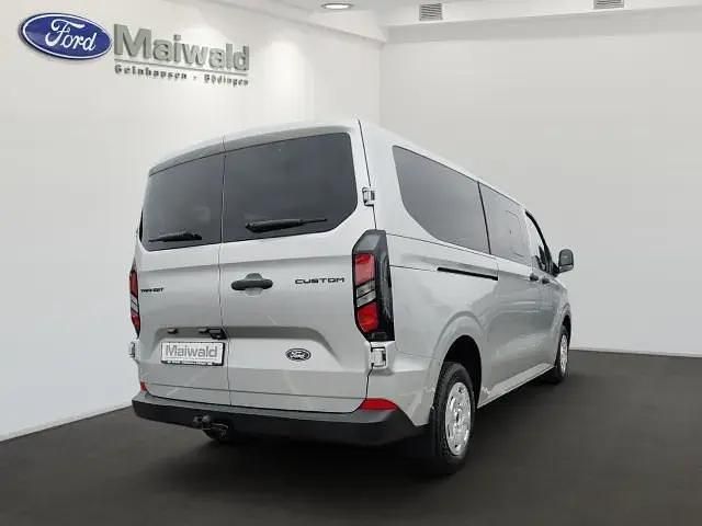 Gebraucht Ford Transit Custom Trend 170 PS (125 kW) 2025 Polarsilber metallic Kombi