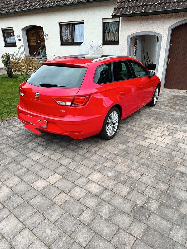 Gebraucht Seat Leon ST Style 131 PS (96 kW) 2020 Rot Kombi