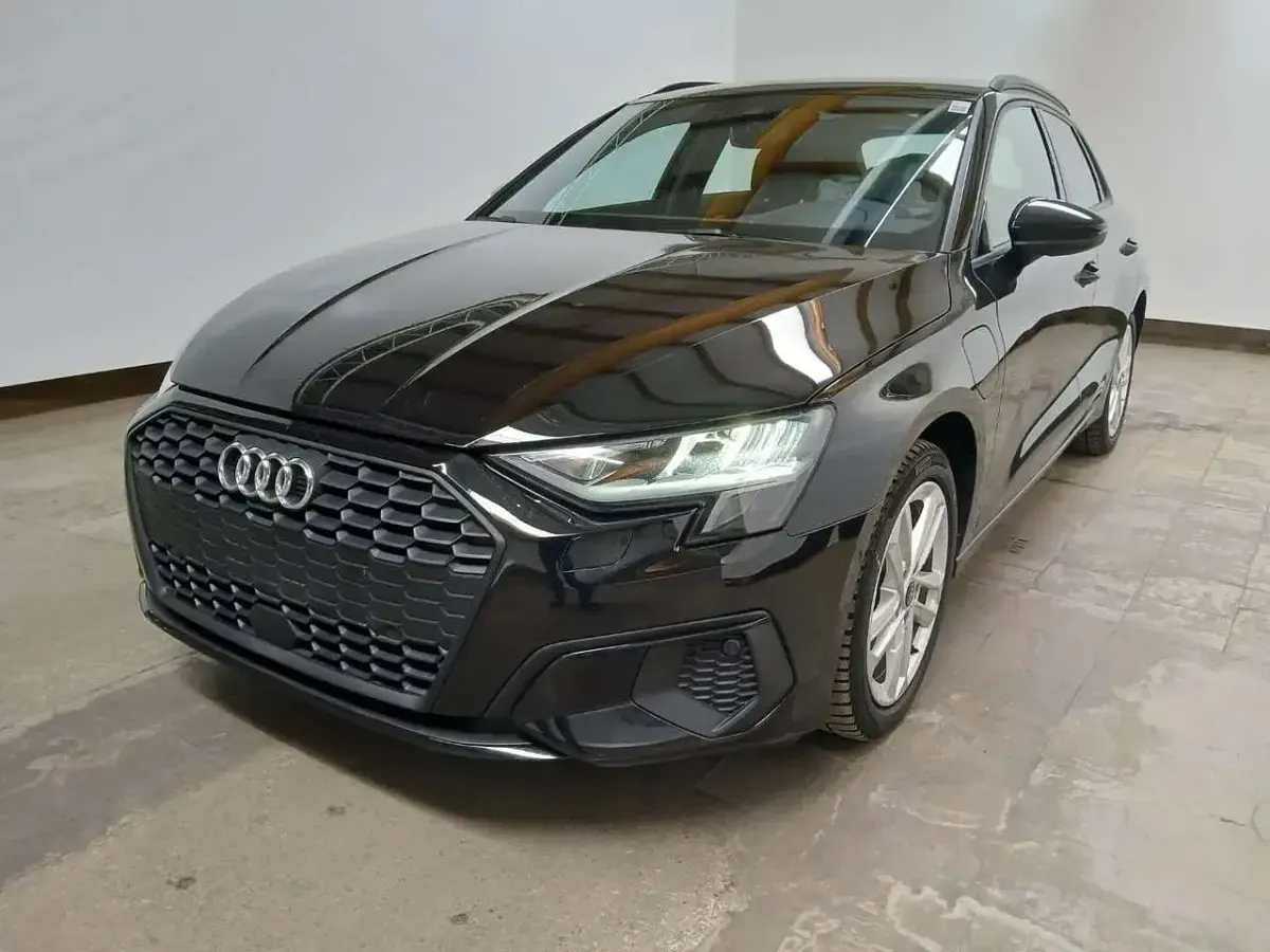 Używany Audi A3 150 KM (110 kW) 2022 Czarny Sedan/Limuzyna