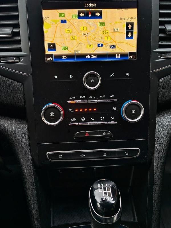 Gebraucht Renault Mégane GrandTour Intens 110 PS (80 kW) 2018 Silber Kombi