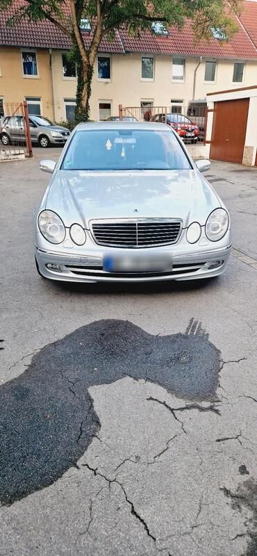 Silber Gebraucht 2006 Mercedes E320 Limousine | 5.000 € (Fairer Preis) - Bild 1/4