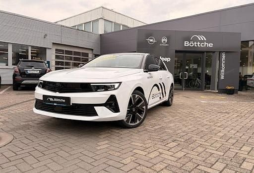 Nouă Opel Astra 114 kW (156 CP) 2026 Alb Berlinǎ