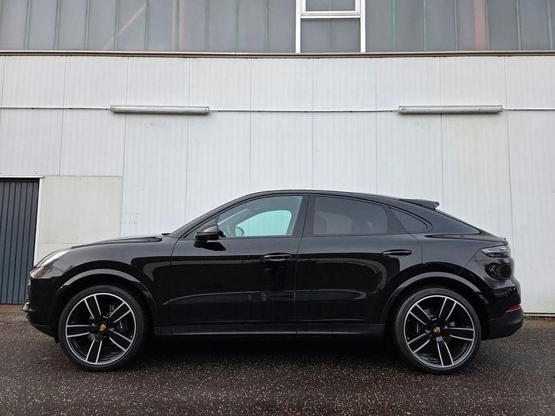 Schwarz Gebraucht 2023 Porsche Cayenne Coupe Platinum Edition Coupé | 64.900 € (Fairer Preis) - Bild 1/4