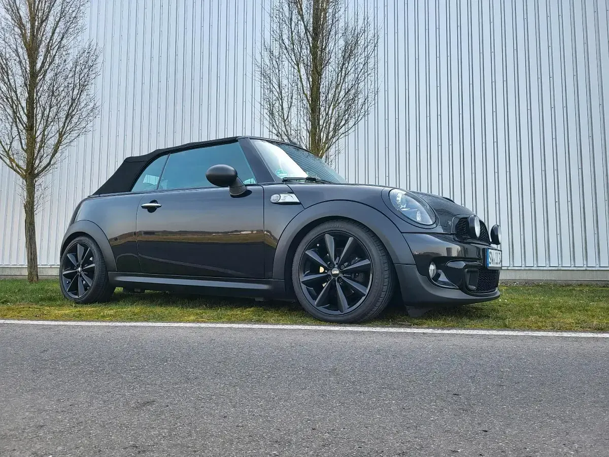 Gebraucht Mini Cooper SD Cabriolet 143 PS (105 kW) 2011 Schwarz Cabrio
