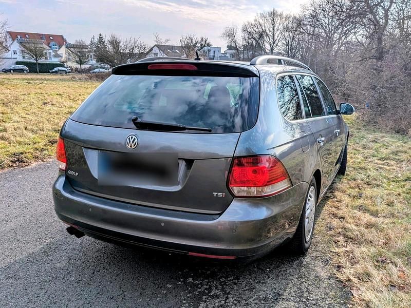 Gebraucht VW Golf V 122 PS (89 kW) 2009 Grau Kombi