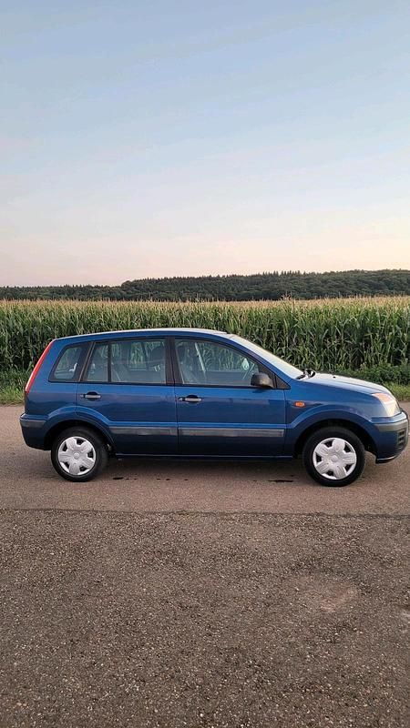 Gebraucht Ford Fusion 82 PS (60 kW) 2008 Blau Kleinwagen