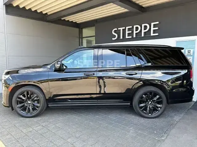 Gebraucht Cadillac Escalade 426 PS (313 kW) 2022 Schwarz SUV