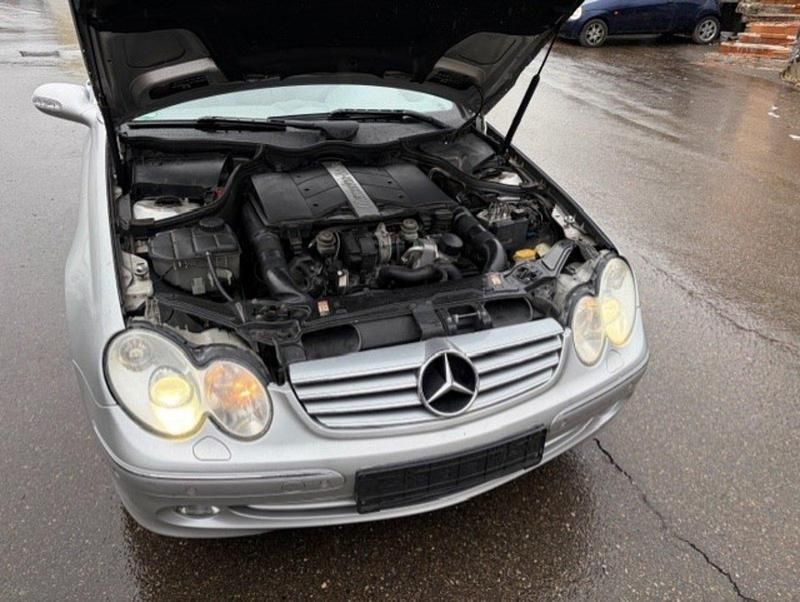 Gebraucht Mercedes CLK240 170 PS (125 kW) 2002 Silber Coupé