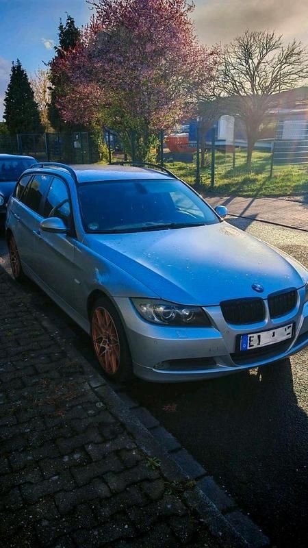 Gebraucht BMW 320 177 PS (130 kW) 2007 Kombi